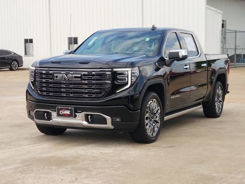 Used 2025 GMC Sierra 1500 Denali Ultimate AWD/4WD image 3