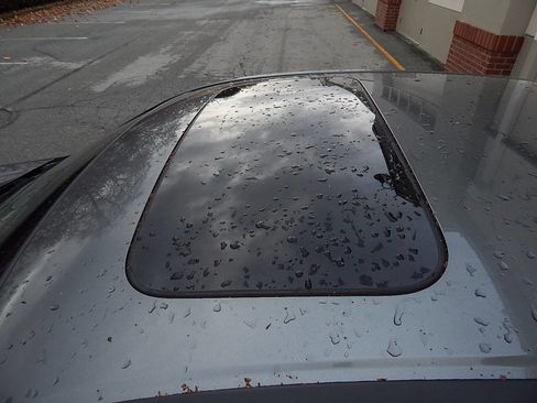 Used 2010 Honda Accord EX-L image 11