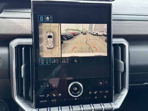 New 2026 GMC Acadia Denali w/ LPO, Floor Liner Package image 19