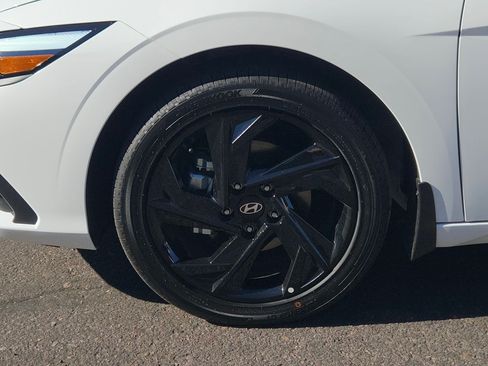 New 2026 Hyundai Elantra SEL FWD image 6