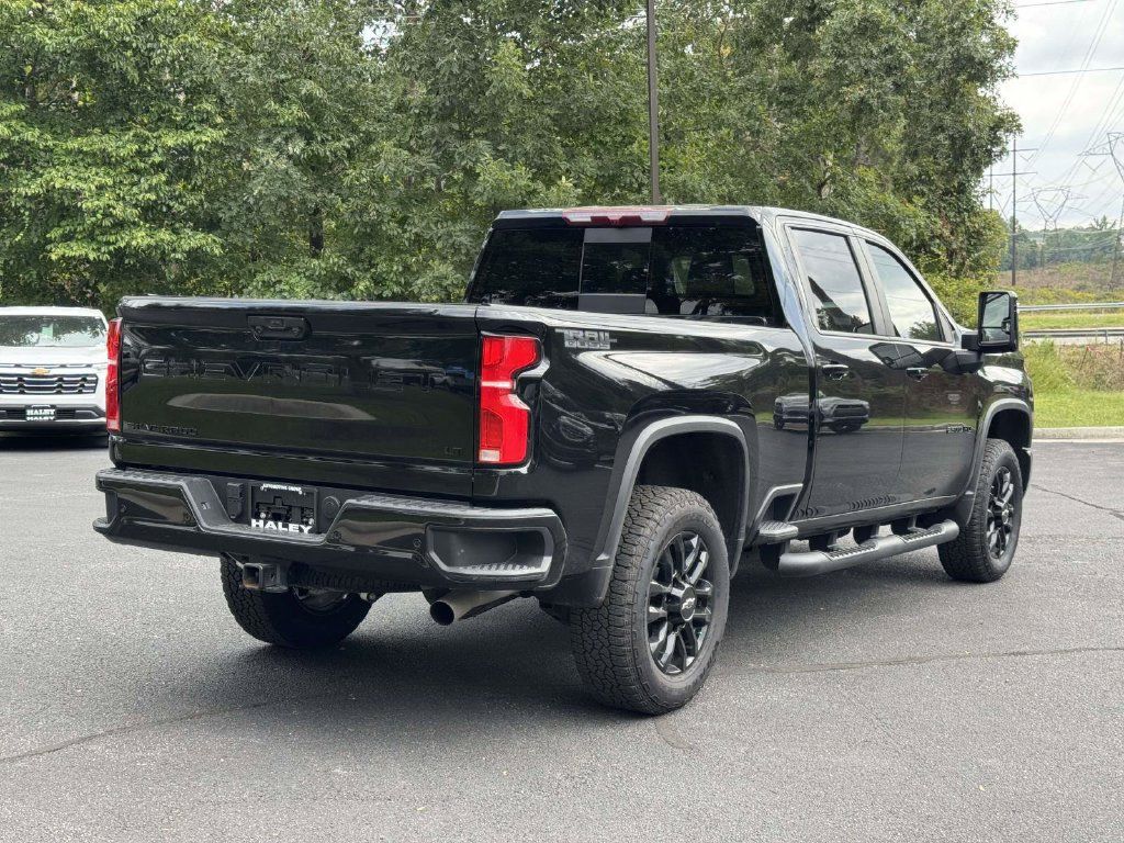 Used 2025 Chevrolet Silverado 2500 LT w/ Trail Boss Package AWD/4WD image 22