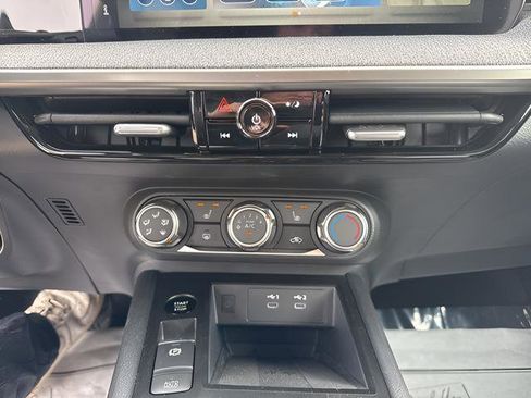 New 2025 Nissan Kicks SV w/ SV Premium Package image 14