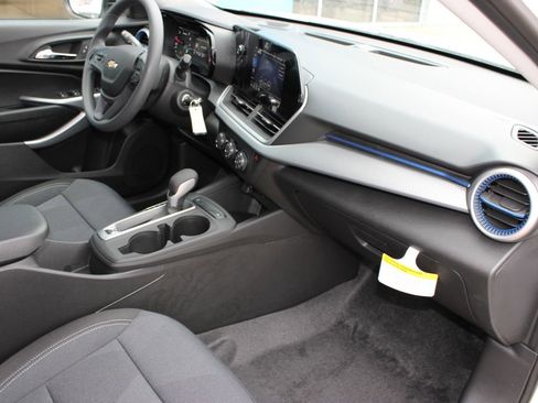 New 2026 Chevrolet Trax LS image 19