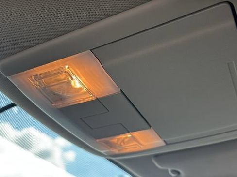 Used 2014 Ford Edge SEL image 20