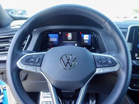Used 2024 Volkswagen Atlas Cross Sport SEL Premium R-Line AWD/4WD image 12