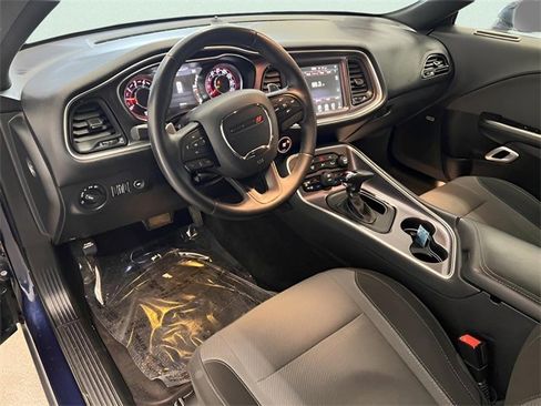 Used 2016 Dodge Challenger SXT w/ Sound Group image 17