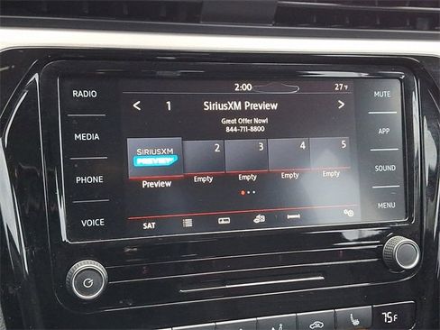 Used 2022 Volkswagen Passat 2.0T SE image 3