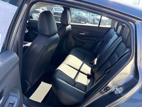 New 2026 Nissan Sentra SR w/ SR Premium Package FWD image 25