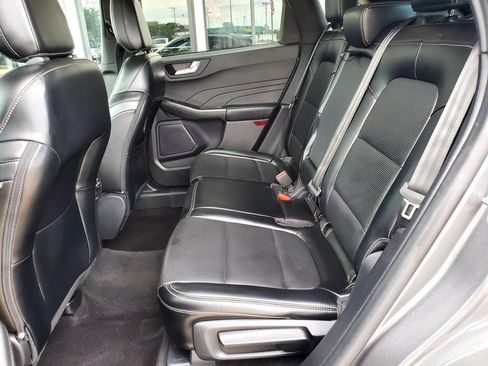 Used 2024 Ford Escape Platinum AWD/4WD image 15