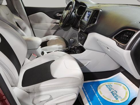 Used 2020 Jeep Cherokee Latitude Plus w/ Cold Weather Group image 23