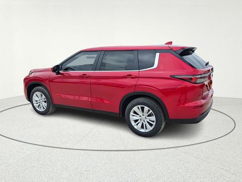 New 2026 Mitsubishi Outlander ES FWD image 4
