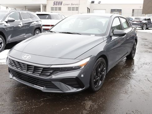 New 2026 Hyundai Elantra SEL Sport Premium image 8