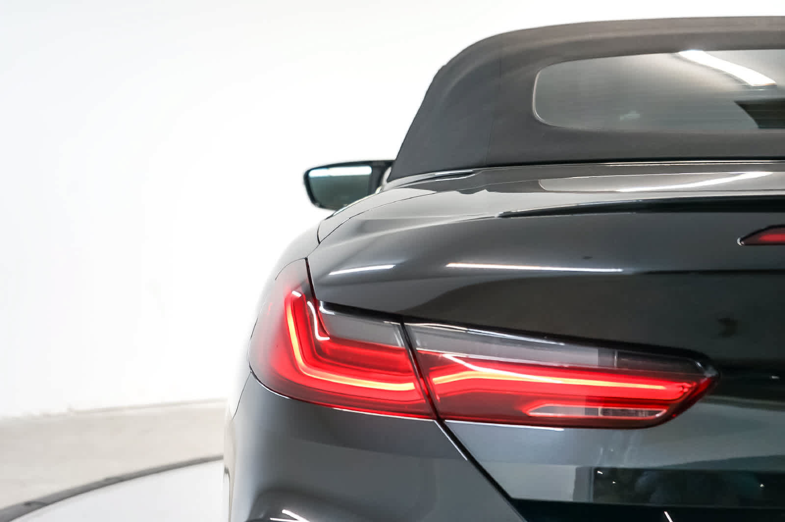 Used 2022 BMW M8 Competition AWD/4WD image 11
