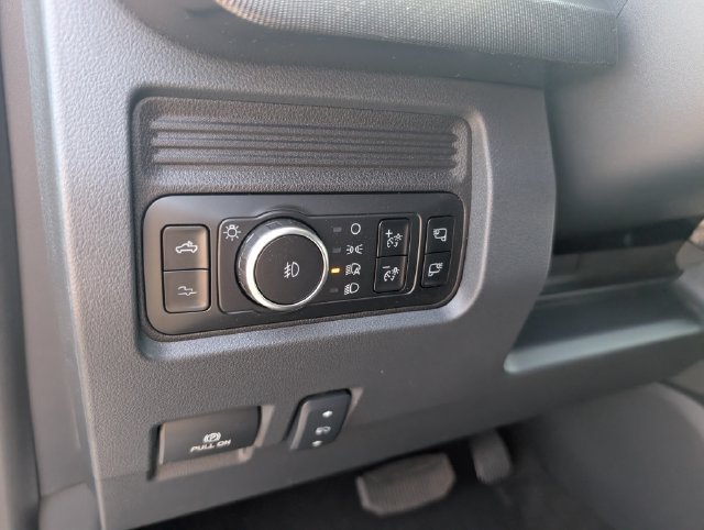 New 2026 Ford F250 Platinum AWD/4WD image 18