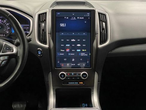 Used 2021 Ford Edge SEL image 8