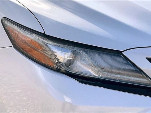 Used 2019 Toyota Camry XSE image 26