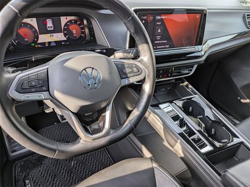 Used 2024 Volkswagen Atlas Cross Sport SEL Premium R-Line image 15