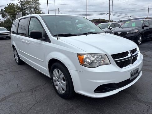 Used 2014 Dodge Grand Caravan SE w/ Quick Order Package 29E SE image 1