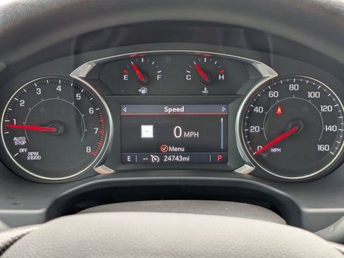 Used 2023 GMC Acadia SLE w/ Driver Convenience Package FWD image 26