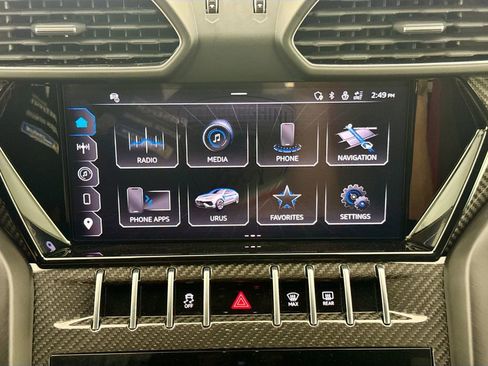 Used 2023 Lamborghini Urus Performante AWD/4WD image 15