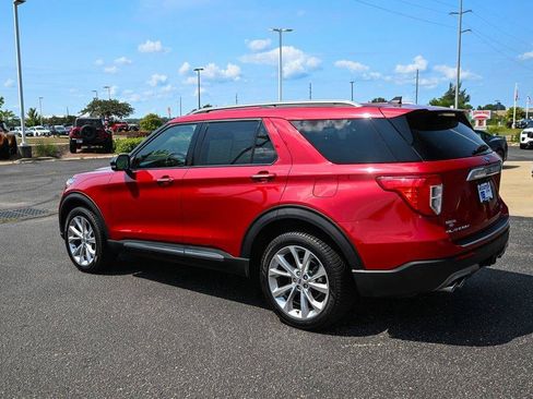 Certified 2022 Ford Explorer Platinum w/ Equipment Group 601A AWD/4WD image 7