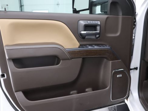 Used 2019 GMC Sierra 3500 Denali w/ Duramax Plus Package AWD/4WD image 36