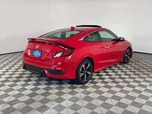 Used 2017 Honda Civic Touring image 16