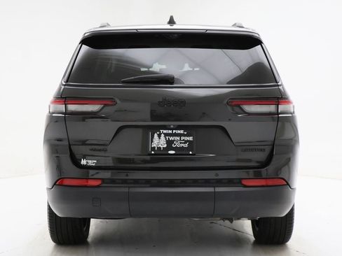 Used 2023 Jeep Grand Cherokee L Limited w/ Luxury Tech Group II image 8