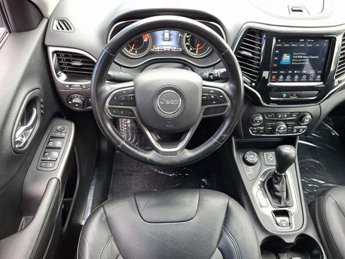 Used 2020 Jeep Cherokee Limited image 11
