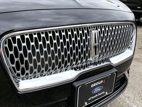 Used 2020 Lincoln Nautilus Reserve w/ Equipment Group 202A image 30