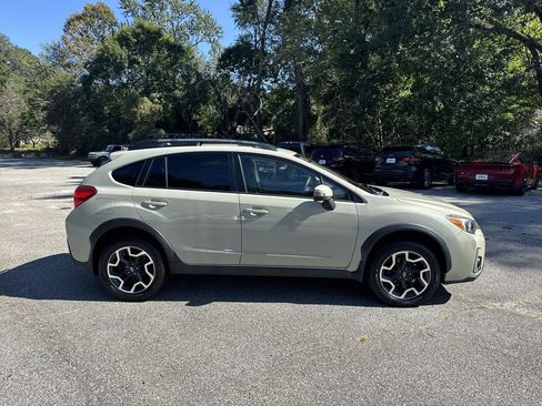 Used 2016 Subaru Crosstrek 2.0i Limited image 4