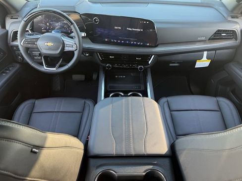 New 2026 Chevrolet Suburban High Country image 10