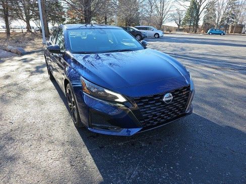 Used 2023 Nissan Altima 2.5 SR image 8