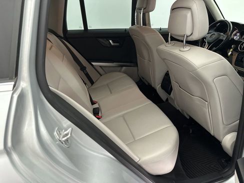 Used 2015 Mercedes-Benz GLK 350 2WD image 23