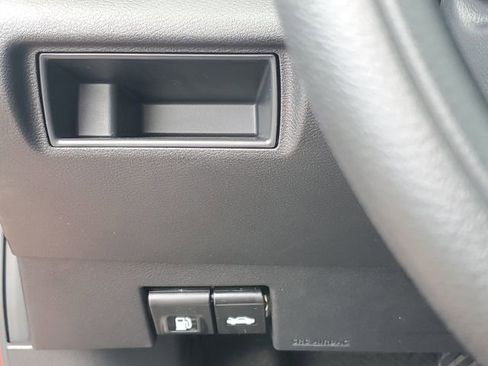 New 2025 Nissan Versa SV w/ Trunk Package image 10