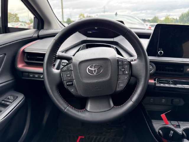 Used 2026 Toyota Prius Plug-In Hybrid FWD image 17