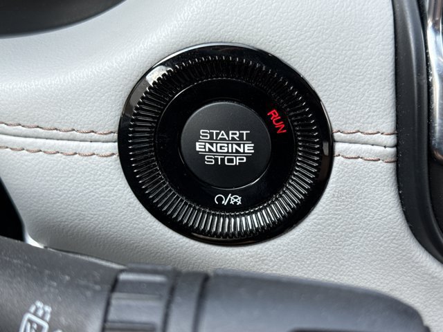 Used 2023 Jeep Compass Limited AWD/4WD image 23