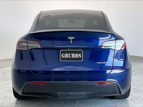 Used 2023 Tesla Model Y Performance AWD/4WD image 5