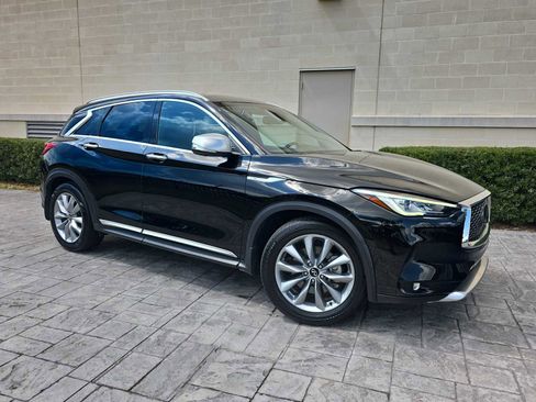 Used 2021 INFINITI QX50 Essential w/ Accent Package image 28