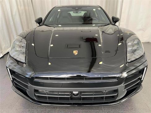 New 2026 Porsche Panamera 4 image 6
