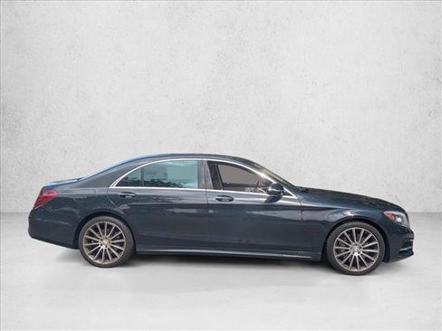 Used 2015 Mercedes-Benz S 550 4MATIC Sedan image 4