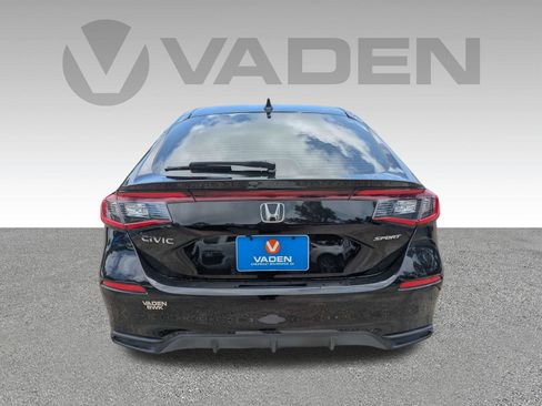 Used 2023 Honda Civic Sport image 3
