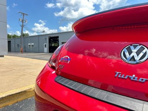Used 2012 Volkswagen Beetle 2.0T FWD image 10
