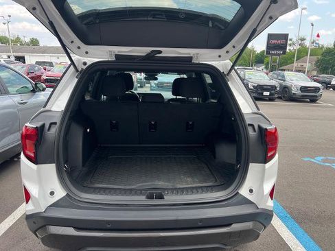 Used 2025 GMC Terrain Elevation AWD/4WD image 15
