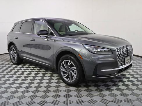 Used 2023 Lincoln Corsair AWD w/ Equipment Group 101A image 8