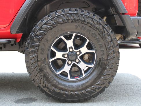 Used 2019 Jeep Wrangler Unlimited Rubicon AWD/4WD image 42