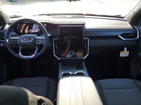 New 2026 GMC Acadia Elevation image 12