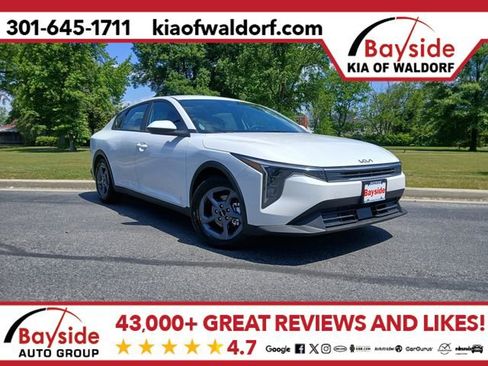 New 2026 Kia K4 FWD image 1