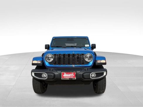 New 2026 Jeep Gladiator Sport image 9