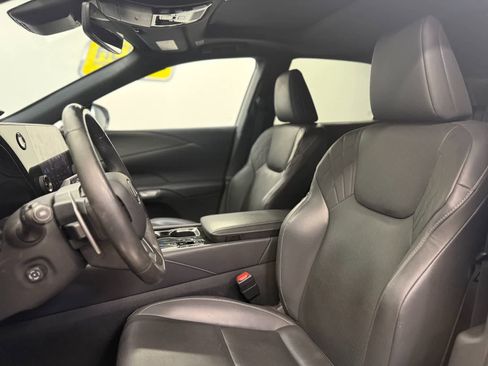 Used 2024 Lexus RX 350 FWD w/ Technology Package image 18